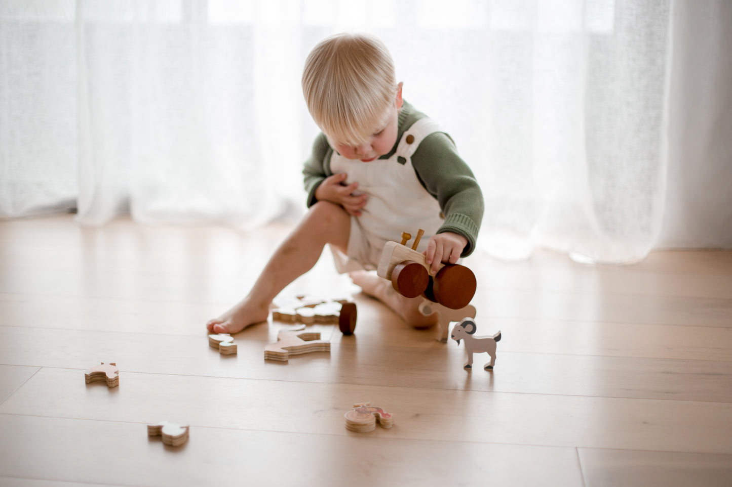 Farm Animal Tractor Set